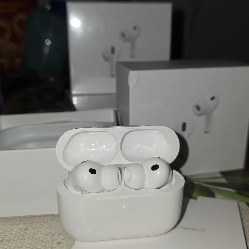 AIRPODSPRO 3 White Wireless Earbuds with Charging Case
